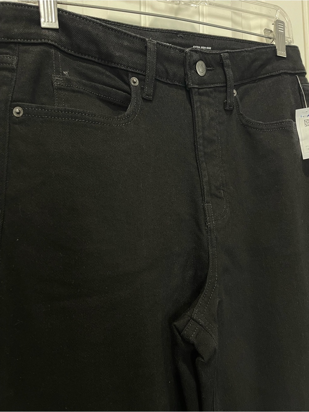 Old Navy Women’s Extra High-Rise Black Bootcut Jeans - Picture 6 of 8